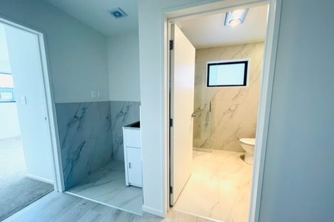 Photo of property in 15a Poruru Close, Papakura, 2110