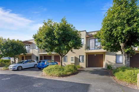 Photo of property in 11/17 Harbour View Road, Te Atatu Peninsula, Auckland, 0610