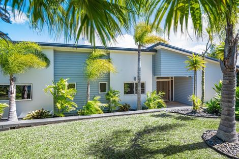 Photo of property in 29 Schopolo Place, Schnapper Rock, Auckland, 0632