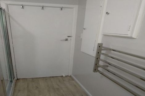 Photo of property in 88 Newlands Road, Newlands, Wellington, 6037