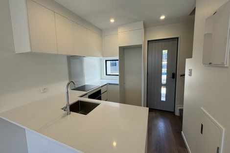 Photo of property in 2/107 Selo Street, Glen Eden, Auckland, 0602