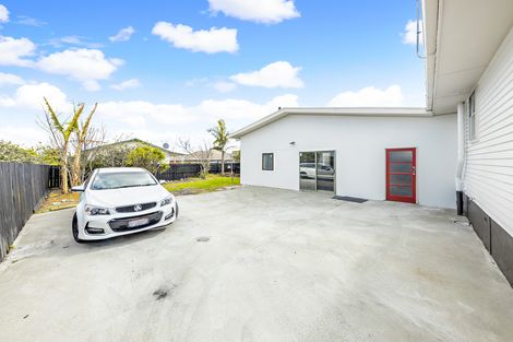 Photo of property in 8 Daniel Avenue, Mangere East, Auckland, 2024