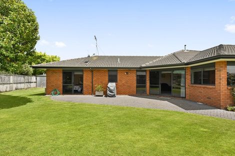 Photo of property in 25 Mangakoea Place, St Andrews, Hamilton, 3200