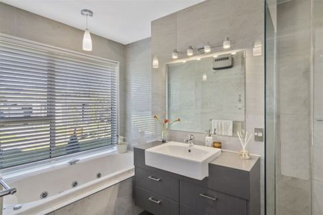 Photo of property in 55 Kennedys Bush Road, Halswell, Christchurch, 8025