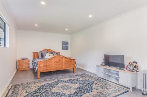 Photo of property in 215a Waikawa Road, Waikawa, Picton, 7220