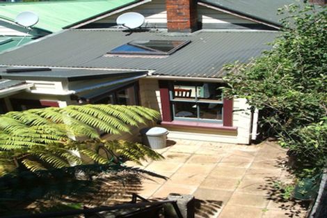 Photo of property in 44 Rolleston Street, Mount Cook, Wellington, 6021