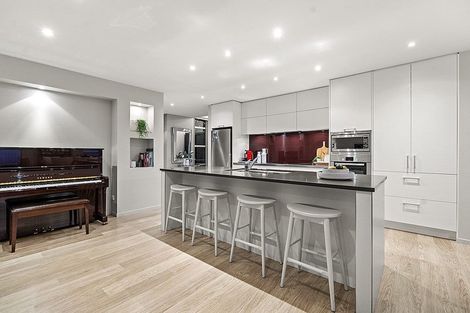 Photo of property in 2a Rushden Terrace, Red Beach, 0932