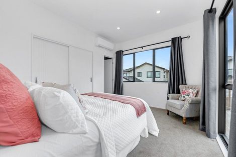 Photo of property in 28 Bushfield Drive, Flat Bush, Auckland, 2019