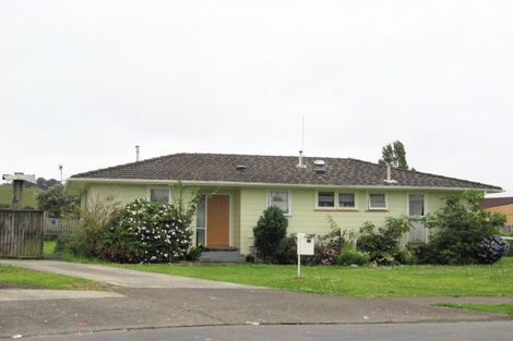 Photo of property in 15 Pito Place, Mangere, Auckland, 2022