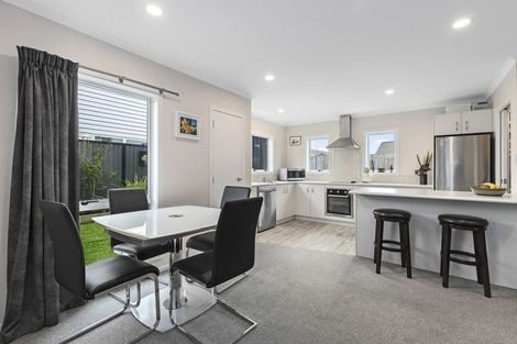 Photo of property in 186u3 Cambridge Road, Hillcrest, Hamilton, 3216