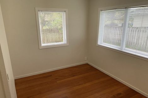 Photo of property in 5 Aorangi Road, Paraparaumu, 5032