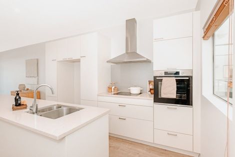 Photo of property in 1/4 Reads Quay, Gisborne, 4010