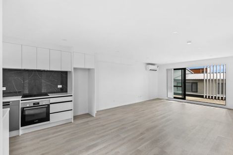 Photo of property in 4/53 Drake Street, Howick, Auckland, 2014