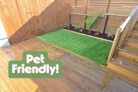 Photo of property in 105 Trias Road, Totara Vale, Auckland, 0629