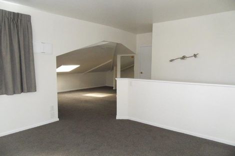 Photo of property in 56 Mortimer Terrace, Brooklyn, Wellington, 6021