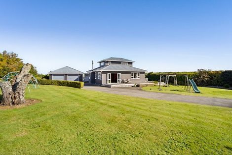 Photo of property in 2775 Eltham Road, Te Kiri, Opunake, 4682