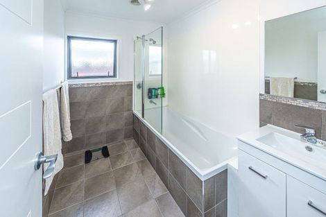 Photo of property in 10 Kakaho Drive, Tawhero, Whanganui, 4501