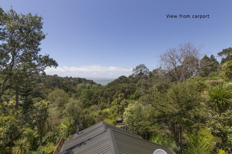 Photo of property in 692 South Titirangi Road, Titirangi, Auckland, 0604