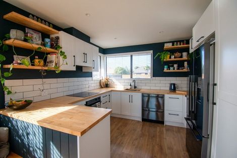 Photo of property in 5 Sea Eagles Place, North New Brighton, Christchurch, 8083