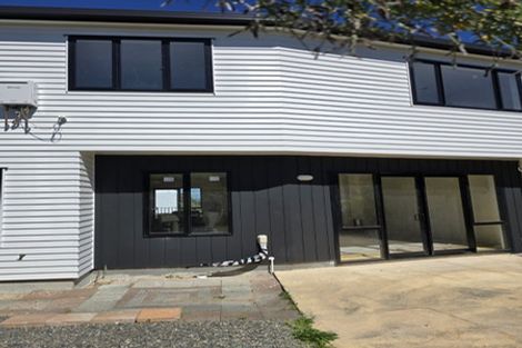 Photo of property in 21/69 Target Road, Totara Vale, Auckland, 0629