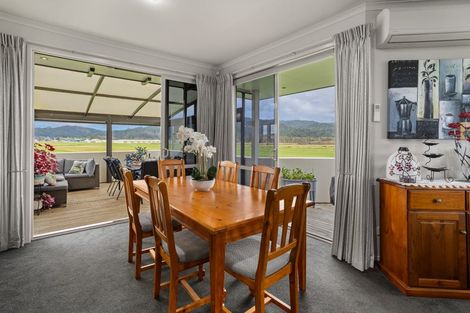 Photo of property in 7 Yankee Lane, Whitianga, 3510