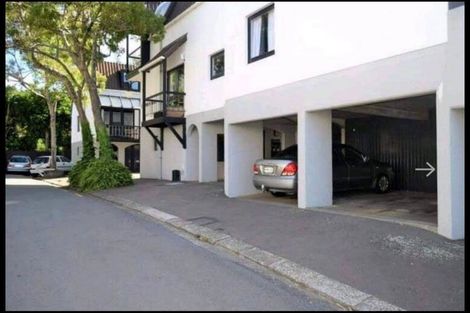 Photo of property in 24/10 Pitarua Street, Thorndon, Wellington, 6011