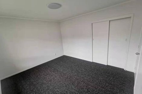 Photo of property in 1/178 Chivalry Road, Glenfield, Auckland, 0629