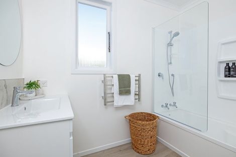 Photo of property in 100 Brandon Street, Featherston, 5710