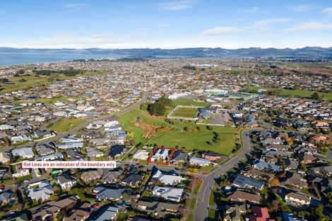 Photo of property in 31 Linkwater Way, Parklands, Christchurch, 8083