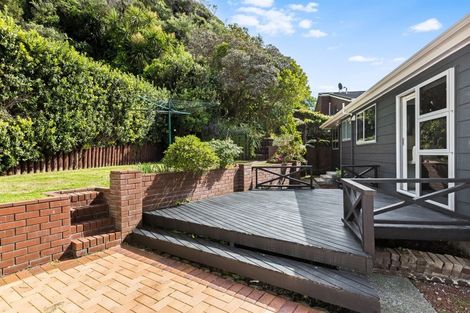 Photo of property in 35 Leeward Drive, Whitby, Porirua, 5024