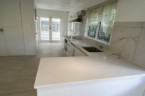Photo of property in 3 Longburn Road, Henderson, Auckland, 0610
