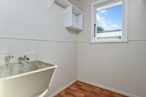 Photo of property in 55 Ross Crescent, Fairfield, Hamilton, 3214