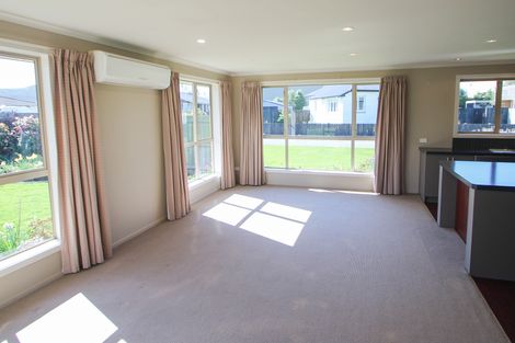 Photo of property in 48 Salisbury Crescent, Oamaru North, Oamaru, 9400