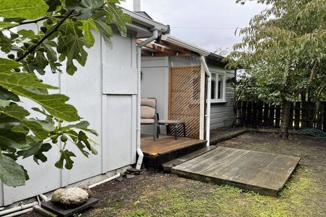 Photo of property in 8a Shanly Street, Waipawa, 4210