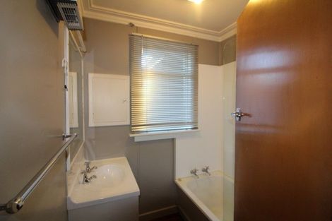 Photo of property in 10 Broomlea Street, Wakari, Dunedin, 9010