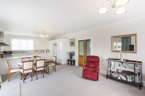 Photo of property in 7 Station Road, Marton, 4710