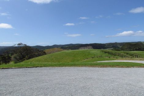 Photo of property in 635 Golden Stairs Road, Mareretu, Maungaturoto, 0589