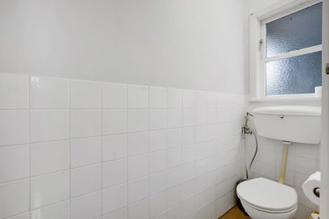 Photo of property in 1/6 Cornwall Street, Brooklands, New Plymouth, 4310