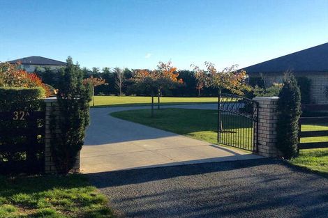 Photo of property in 32a Manor Drive, Rolleston, 7614