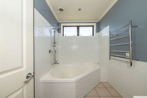 Photo of property in 29 Romilly Street, Westport, 7825