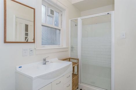 Photo of property in Zena Court, 11f1 Dufferin Street, Mount Victoria, Wellington, 6021