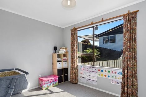 Photo of property in 25 Dingadee Street, Welcome Bay, Tauranga, 3112