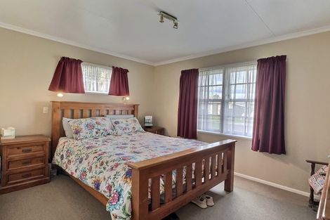 Photo of property in 21 Frickleton Street, Taradale, Napier, 4112
