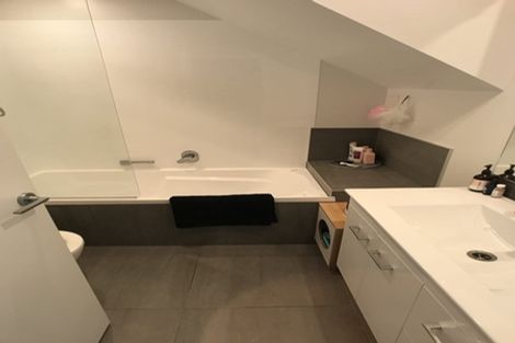 Photo of property in 174 Hobsonville Point Road, Hobsonville, Auckland, 0616