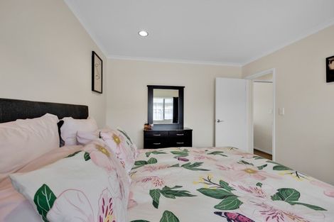 Photo of property in 2a Faber Place, Inglewood, 4330