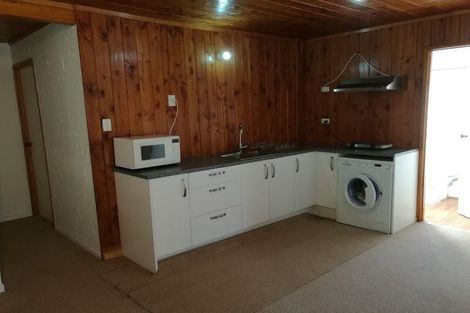 Photo of property in 127 Ocean View Road, Hillcrest, Auckland, 0627