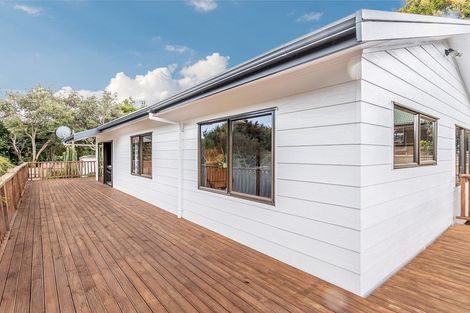 Photo of property in 27 Puriri Road, Waikanae, 5036