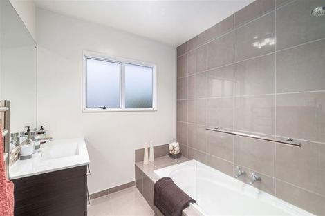 Photo of property in 54 Regent's Park Drive, Casebrook, Christchurch, 8051