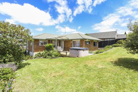 Photo of property in 62 Garton Drive, Massey, Auckland, 0614