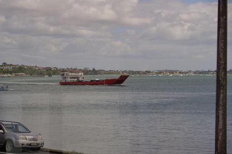 Photo of property in 52 The Parade, Bucklands Beach, Auckland, 2012